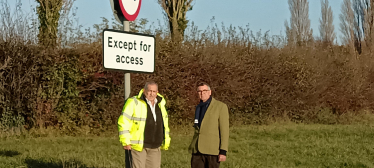 Bernard and Cllr Guglielmi on side of A120